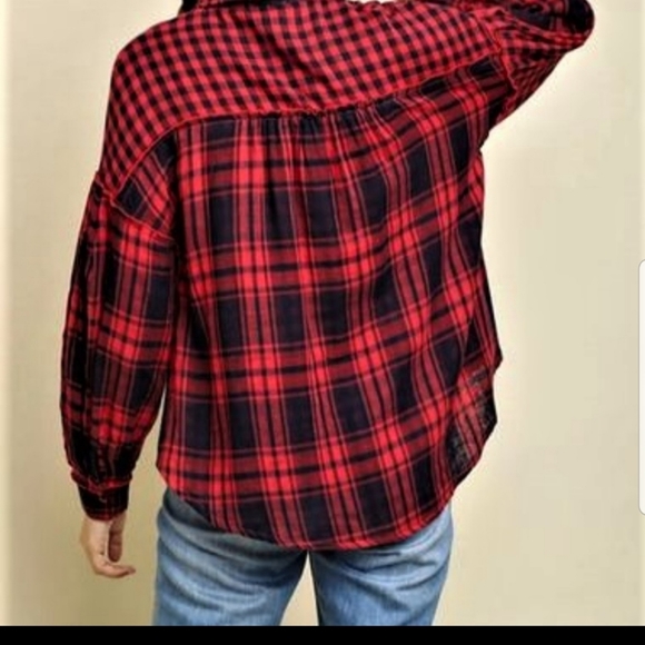 Umgee Plaid Top long sleeves - Picture 3 of 4